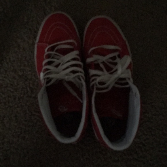 I’m selling some red and white vans size 11 - Picture 1 of 1